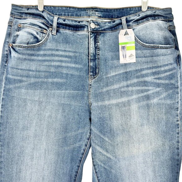 NWT Time & Tru Women's Straight Leg High Rise Blue Stretch Jeans Plus Size 24 - Picture 3 of 9